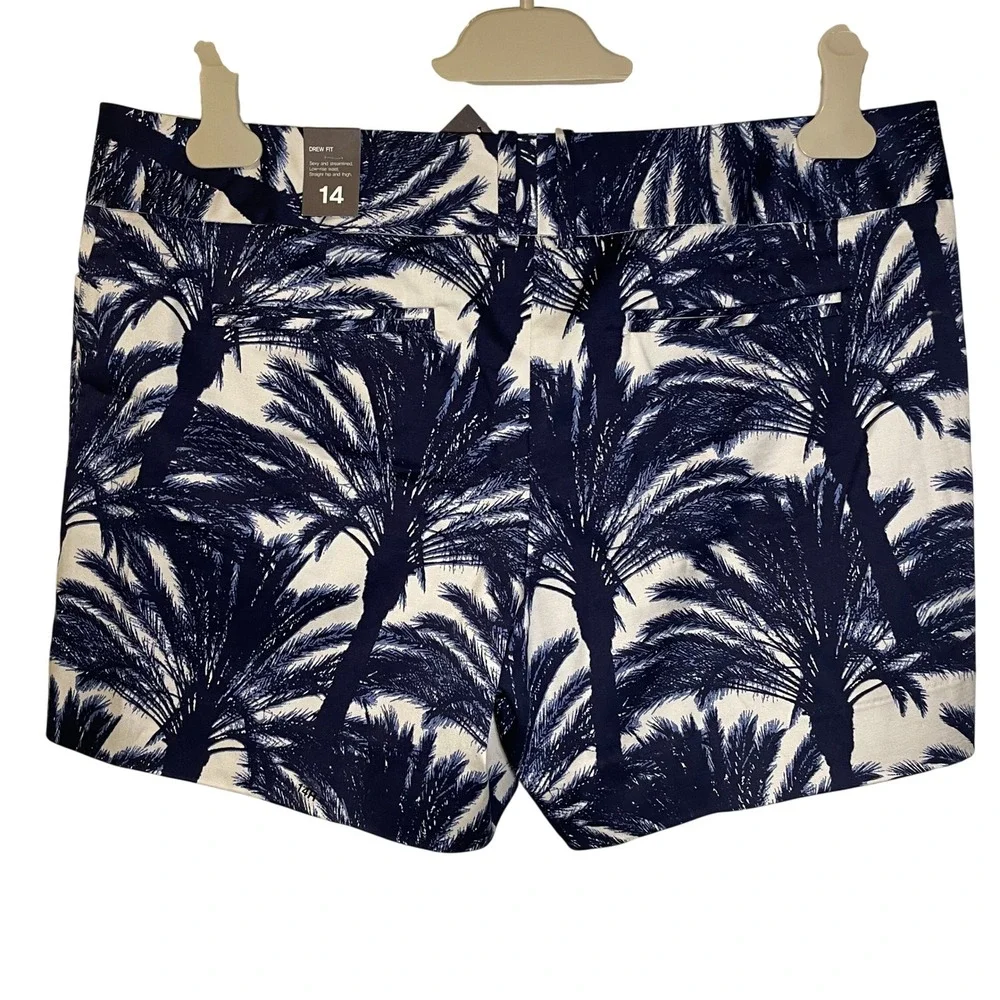 The Limited Palm Print Shorts - Navy and Cream